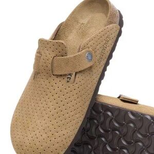 Birkenstock Boston Suede Embossed Dots New Beige Loafers EU 35 New in box
